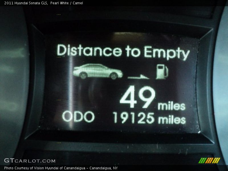 Pearl White / Camel 2011 Hyundai Sonata GLS
