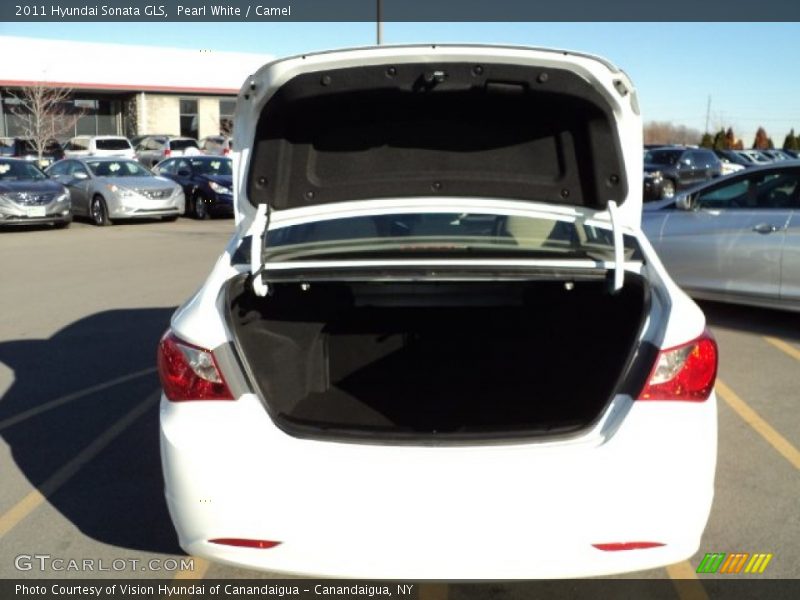 Pearl White / Camel 2011 Hyundai Sonata GLS