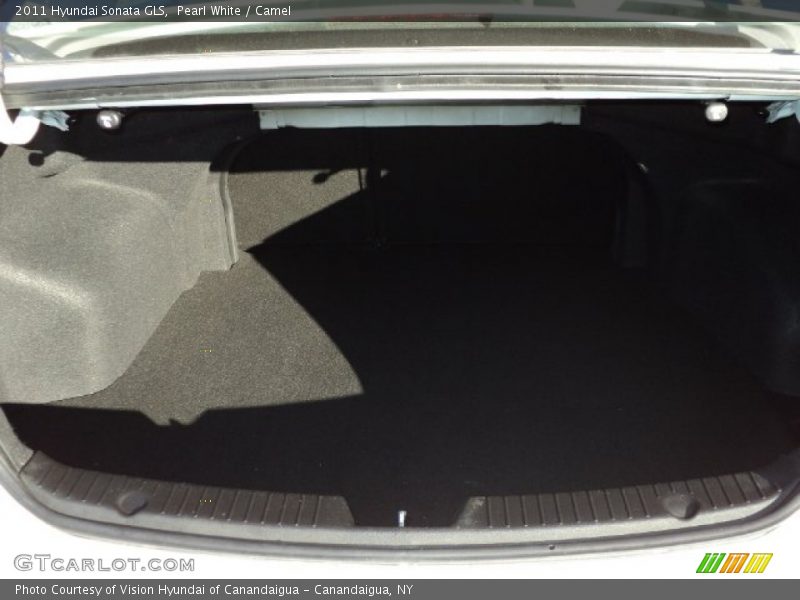 Pearl White / Camel 2011 Hyundai Sonata GLS