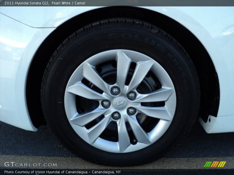 Pearl White / Camel 2011 Hyundai Sonata GLS