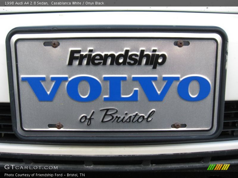 Casablanca White / Onyx Black 1998 Audi A4 2.8 Sedan