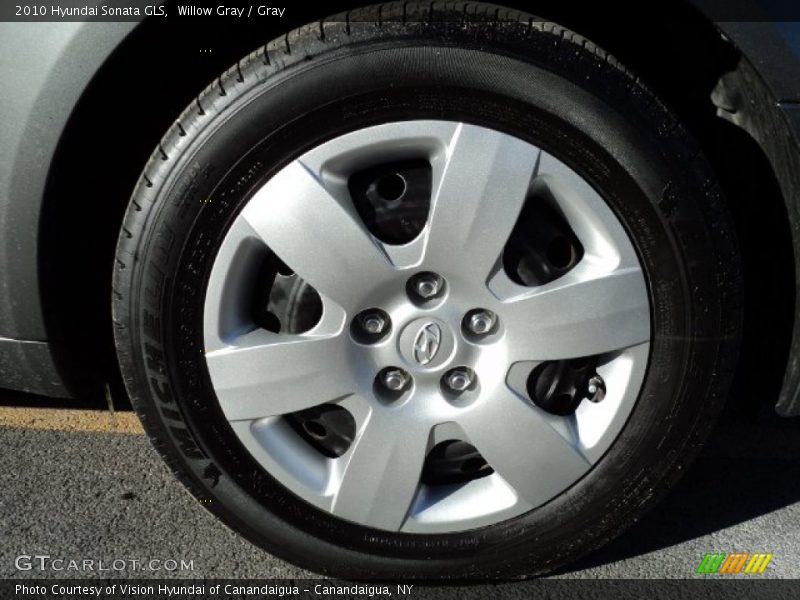 Willow Gray / Gray 2010 Hyundai Sonata GLS