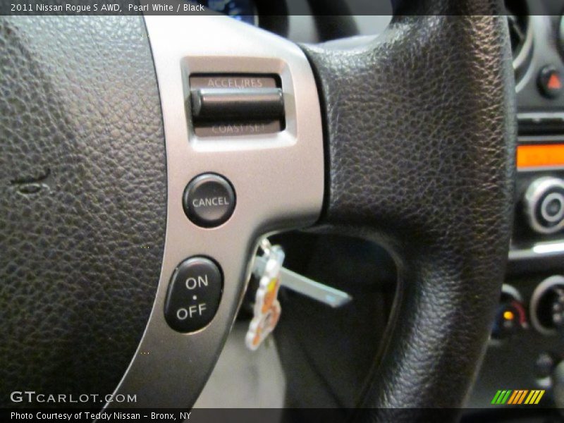 Pearl White / Black 2011 Nissan Rogue S AWD