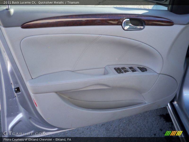 Quicksilver Metallic / Titanium 2011 Buick Lucerne CX