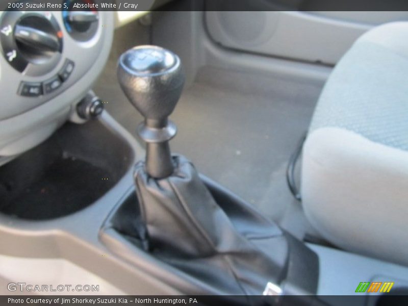 Absolute White / Gray 2005 Suzuki Reno S
