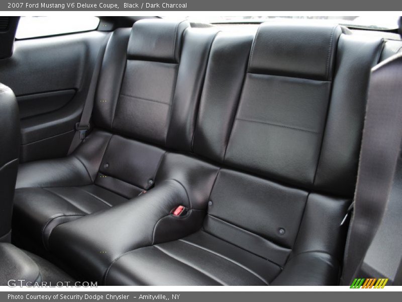 Black / Dark Charcoal 2007 Ford Mustang V6 Deluxe Coupe