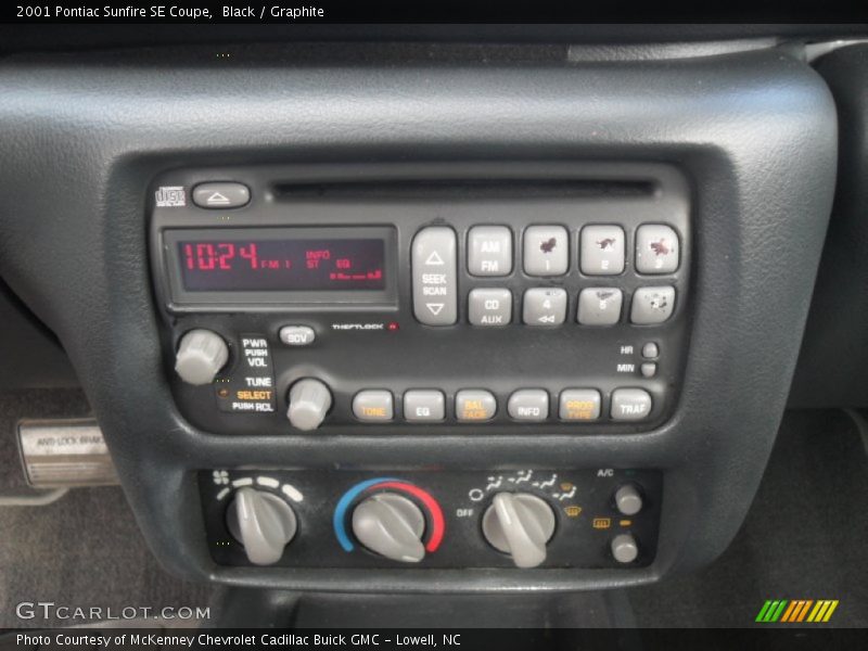 Black / Graphite 2001 Pontiac Sunfire SE Coupe