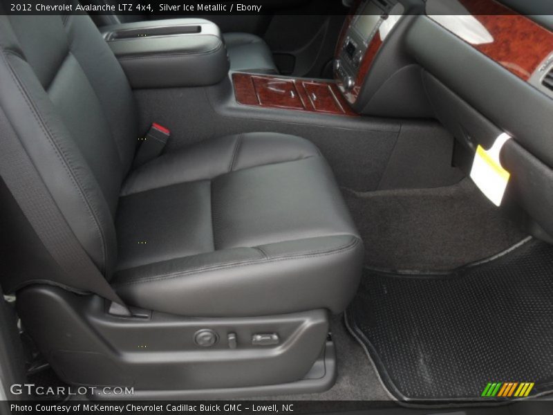 Silver Ice Metallic / Ebony 2012 Chevrolet Avalanche LTZ 4x4