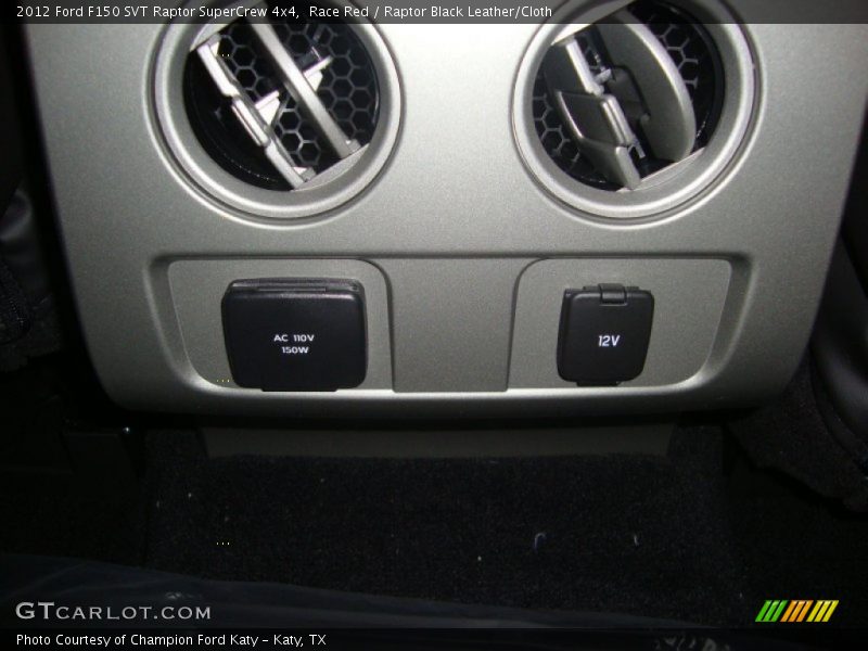 Power outlets - 2012 Ford F150 SVT Raptor SuperCrew 4x4