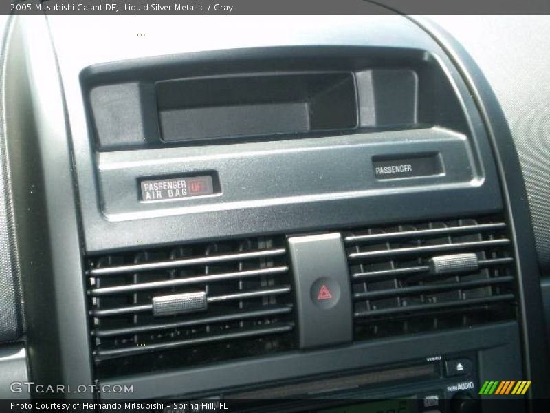 Liquid Silver Metallic / Gray 2005 Mitsubishi Galant DE