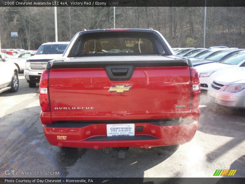 Victory Red / Ebony 2008 Chevrolet Avalanche LTZ 4x4