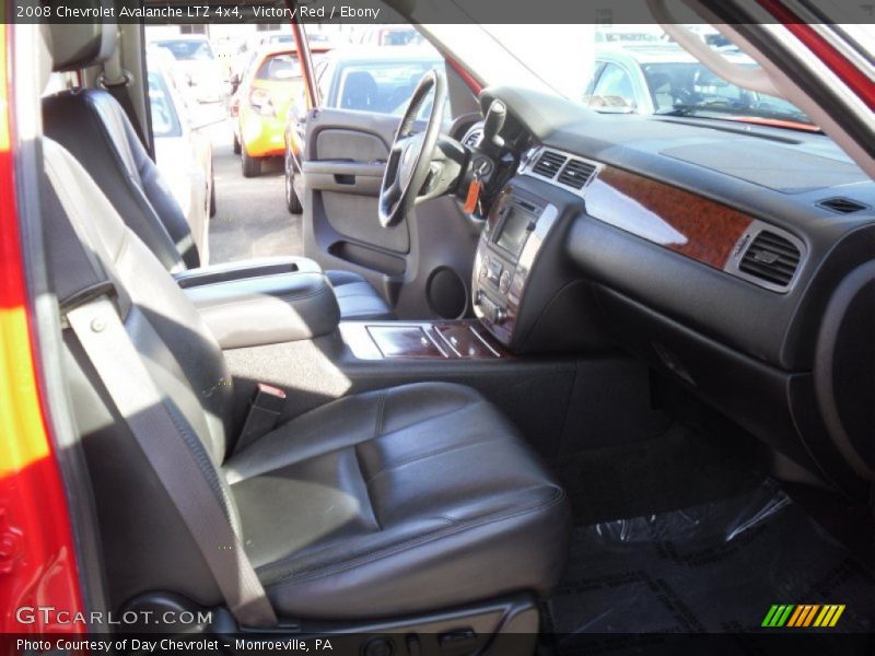Victory Red / Ebony 2008 Chevrolet Avalanche LTZ 4x4