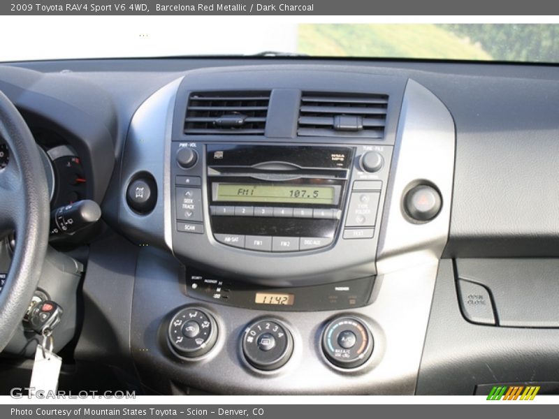 Controls of 2009 RAV4 Sport V6 4WD