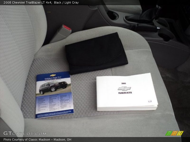 Black / Light Gray 2008 Chevrolet TrailBlazer LT 4x4