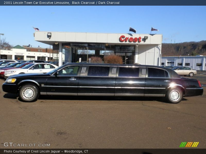 Black Clearcoat / Dark Charcoal 2001 Lincoln Town Car Executive Limousine