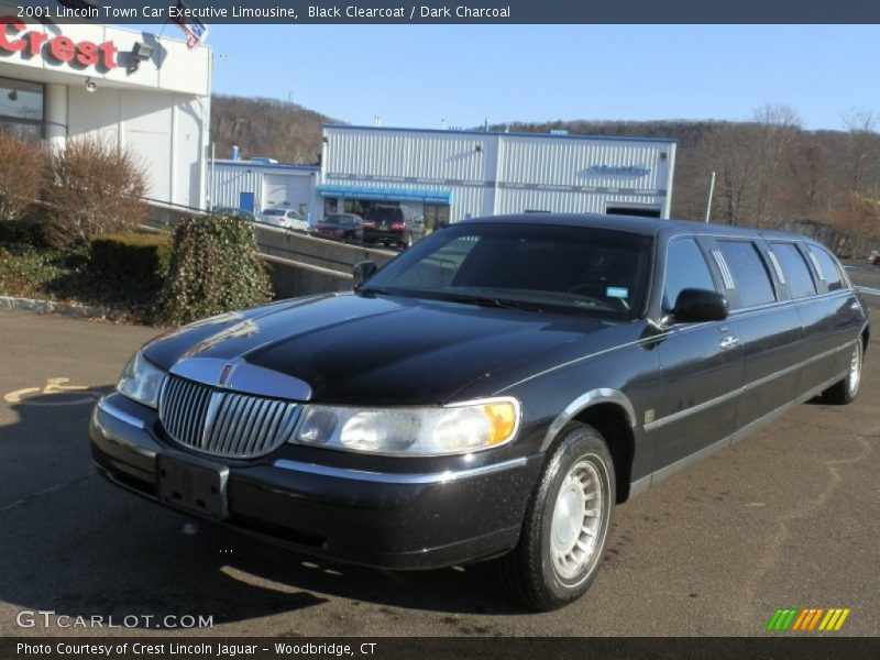 Black Clearcoat / Dark Charcoal 2001 Lincoln Town Car Executive Limousine