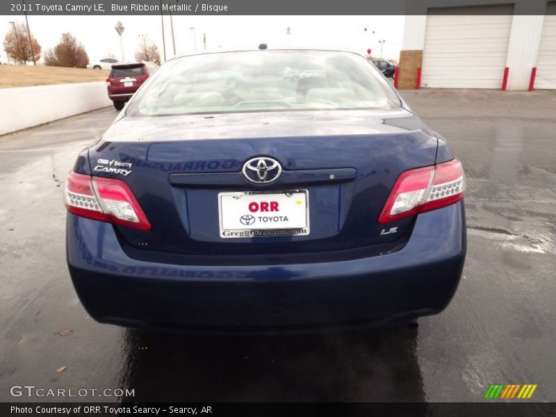 Blue Ribbon Metallic / Bisque 2011 Toyota Camry LE