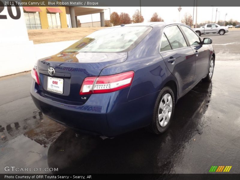Blue Ribbon Metallic / Bisque 2011 Toyota Camry LE