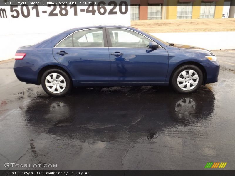 Blue Ribbon Metallic / Bisque 2011 Toyota Camry LE
