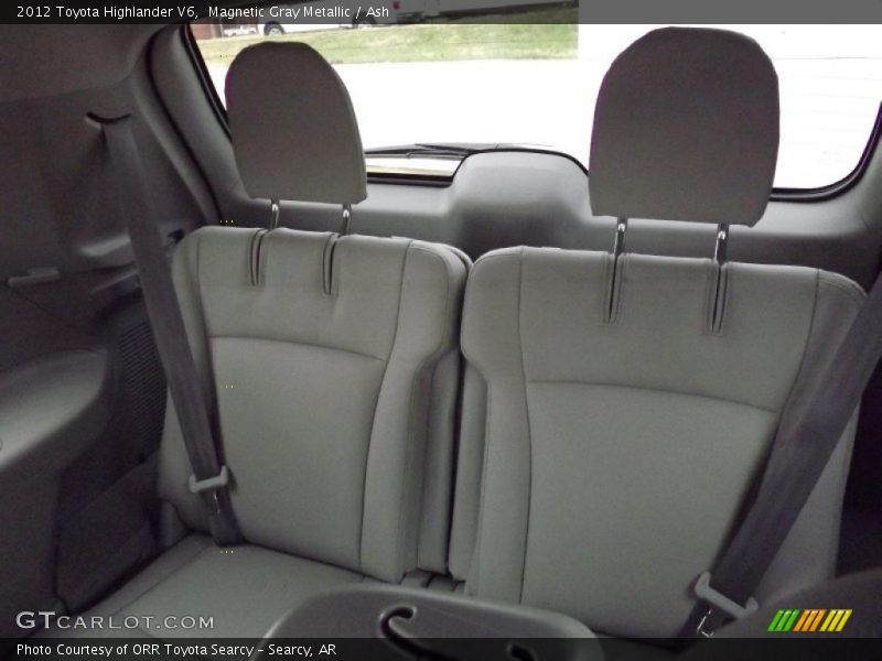 Magnetic Gray Metallic / Ash 2012 Toyota Highlander V6