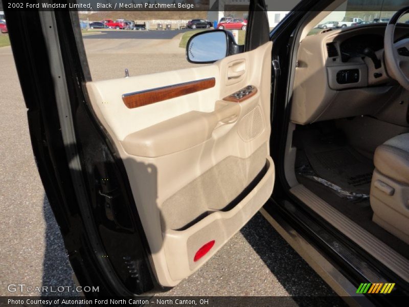 Black / Medium Parchment Beige 2002 Ford Windstar Limited