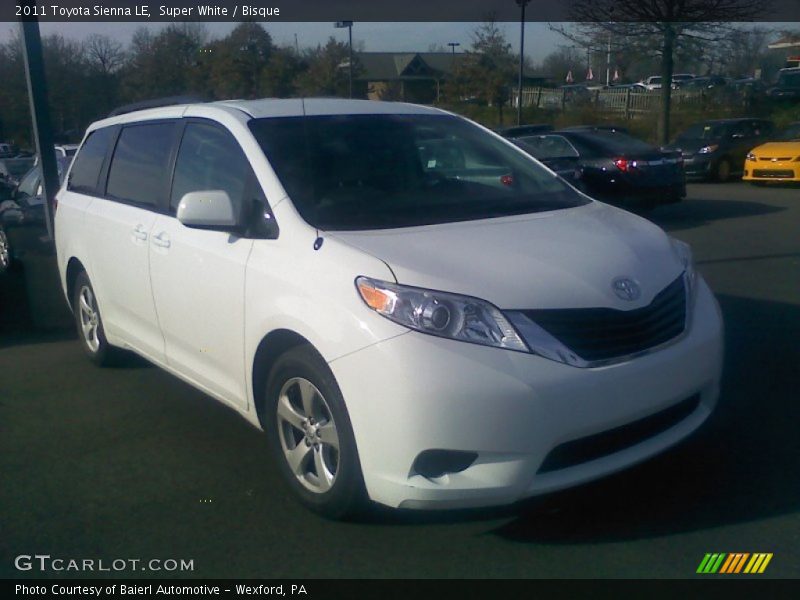 Super White / Bisque 2011 Toyota Sienna LE