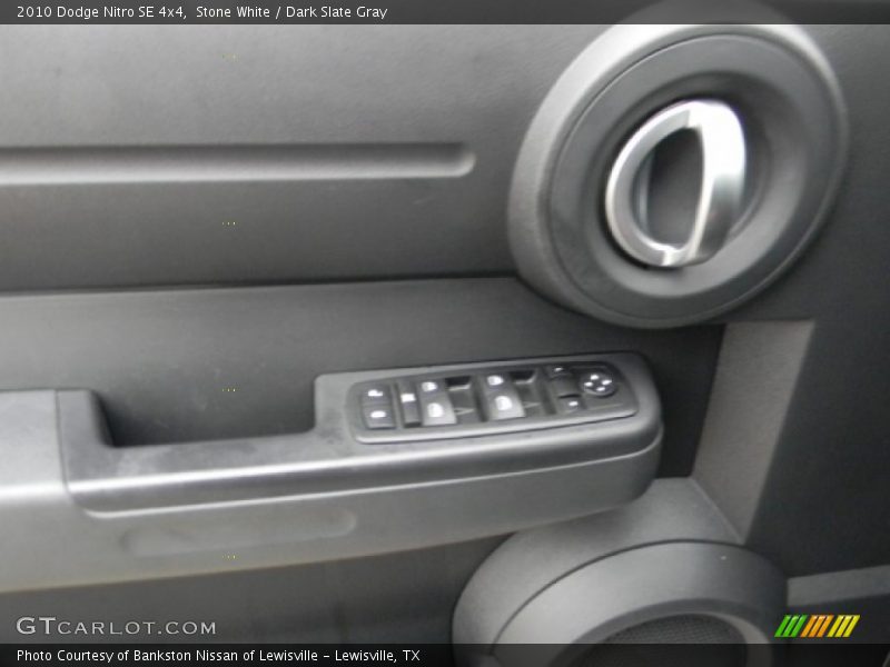 Stone White / Dark Slate Gray 2010 Dodge Nitro SE 4x4