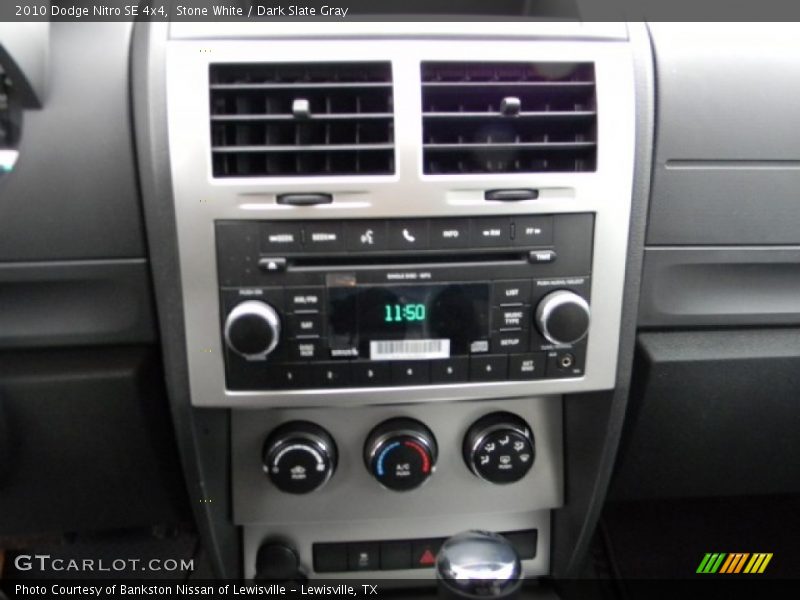 Stone White / Dark Slate Gray 2010 Dodge Nitro SE 4x4