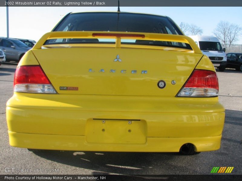 Lightning Yellow / Black 2002 Mitsubishi Lancer OZ Rally