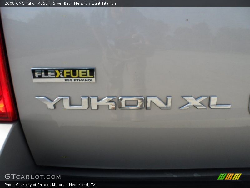 Silver Birch Metallic / Light Titanium 2008 GMC Yukon XL SLT