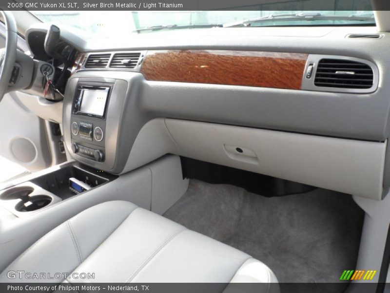 Silver Birch Metallic / Light Titanium 2008 GMC Yukon XL SLT