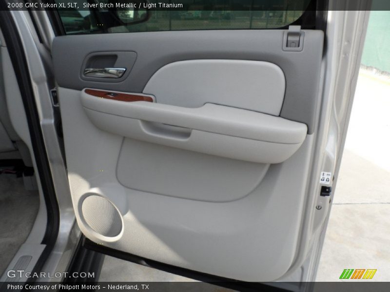 Door Panel of 2008 Yukon XL SLT