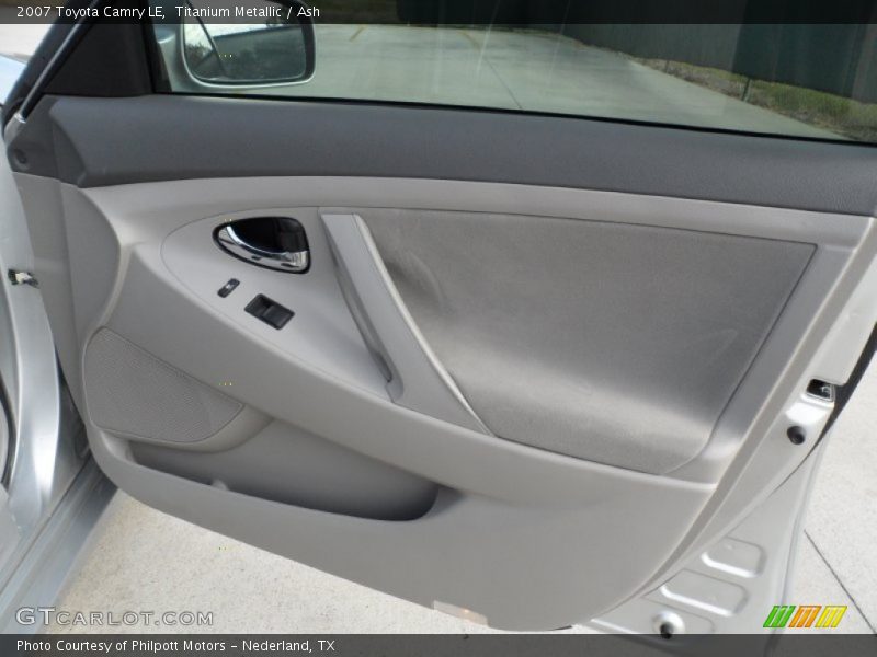 Titanium Metallic / Ash 2007 Toyota Camry LE