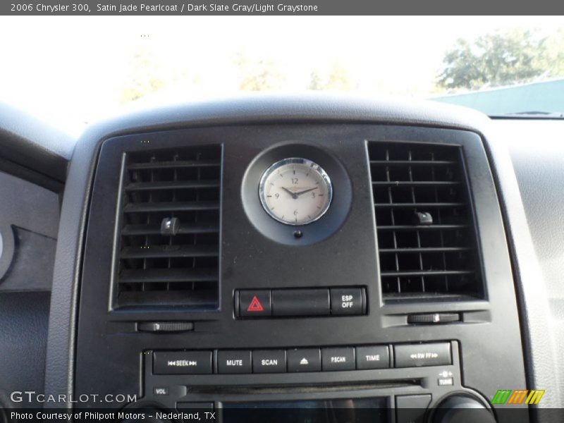 Satin Jade Pearlcoat / Dark Slate Gray/Light Graystone 2006 Chrysler 300