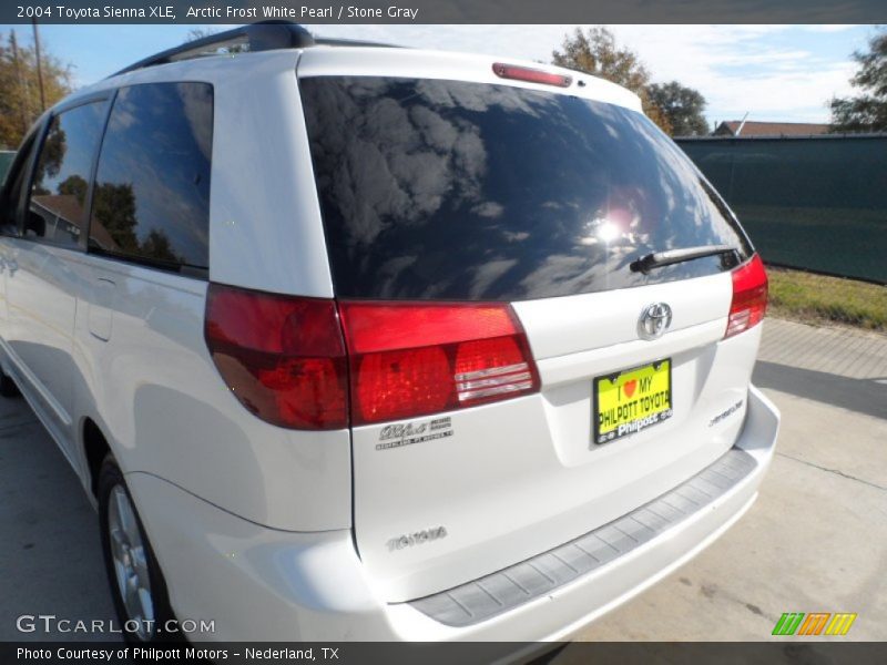 Arctic Frost White Pearl / Stone Gray 2004 Toyota Sienna XLE