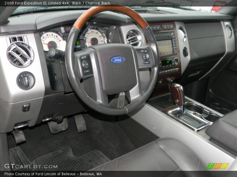 Dashboard of 2008 Expedition EL Limited 4x4