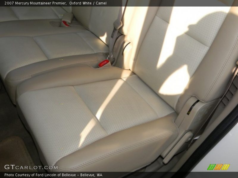 Oxford White / Camel 2007 Mercury Mountaineer Premier