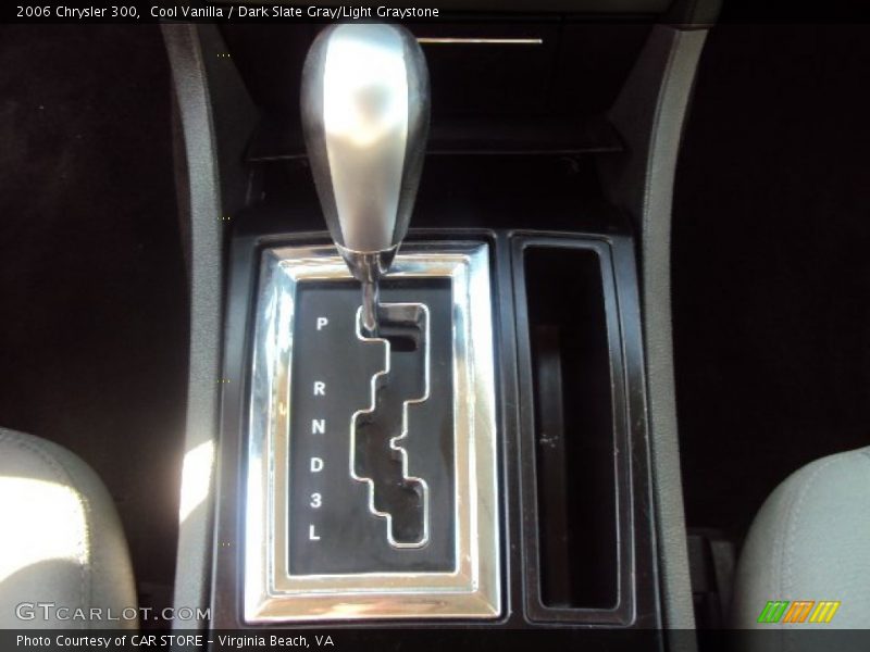 Cool Vanilla / Dark Slate Gray/Light Graystone 2006 Chrysler 300