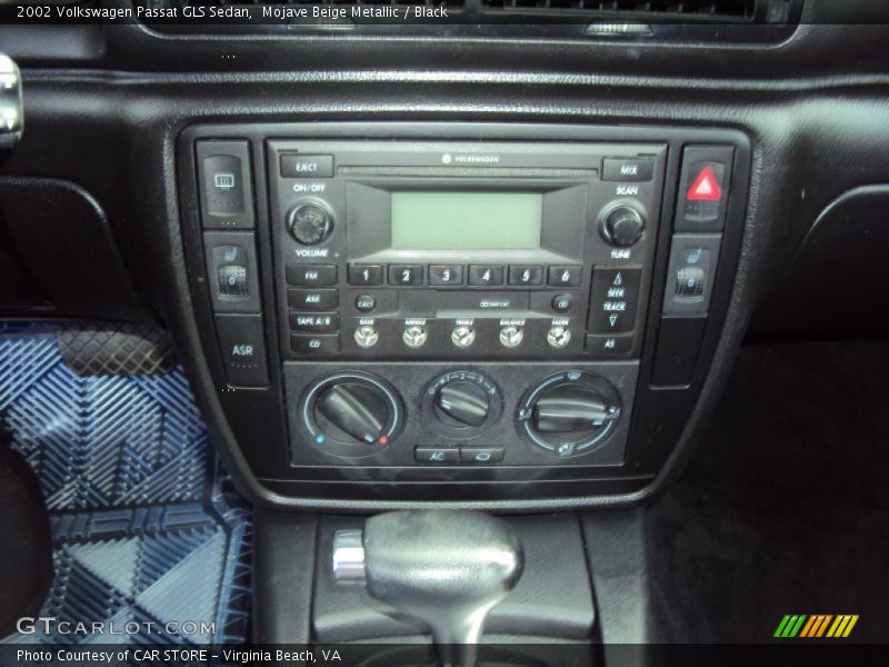 Mojave Beige Metallic / Black 2002 Volkswagen Passat GLS Sedan