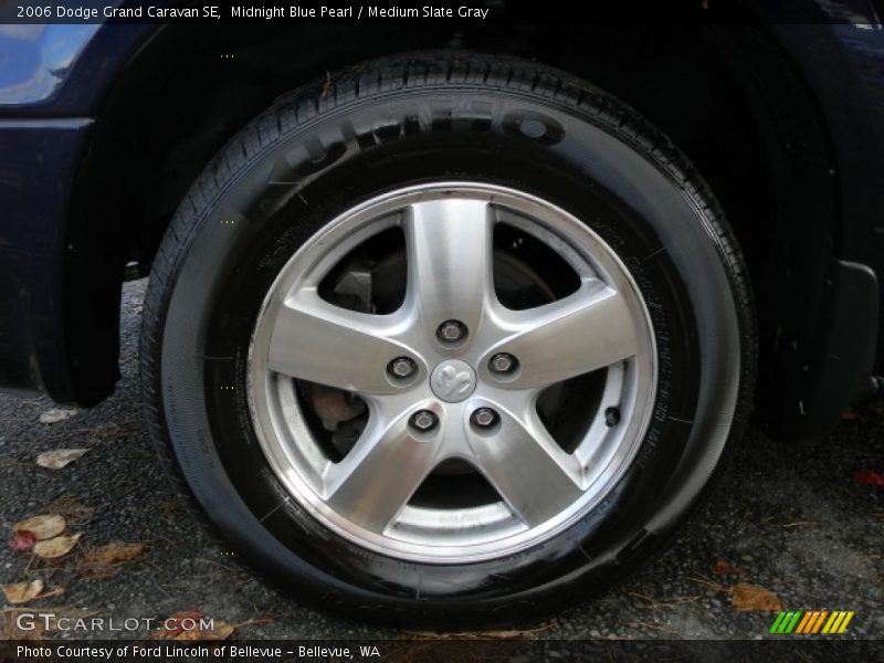 Midnight Blue Pearl / Medium Slate Gray 2006 Dodge Grand Caravan SE