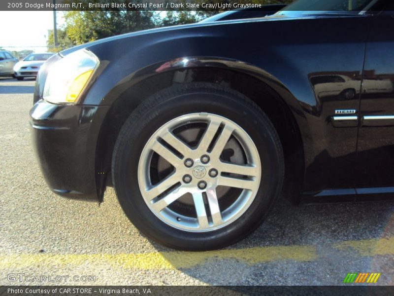Brilliant Black Crystal Pearl / Dark Slate Gray/Light Graystone 2005 Dodge Magnum R/T