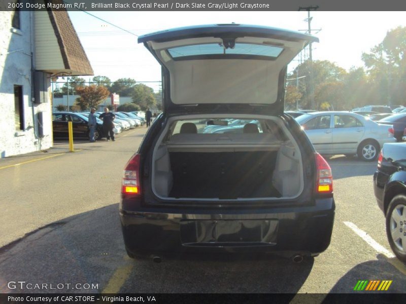 Brilliant Black Crystal Pearl / Dark Slate Gray/Light Graystone 2005 Dodge Magnum R/T