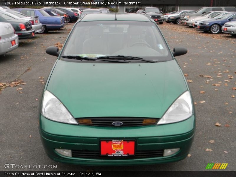 Grabber Green Metallic / Medium Parchment 2002 Ford Focus ZX5 Hatchback