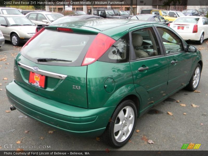 Grabber Green Metallic / Medium Parchment 2002 Ford Focus ZX5 Hatchback