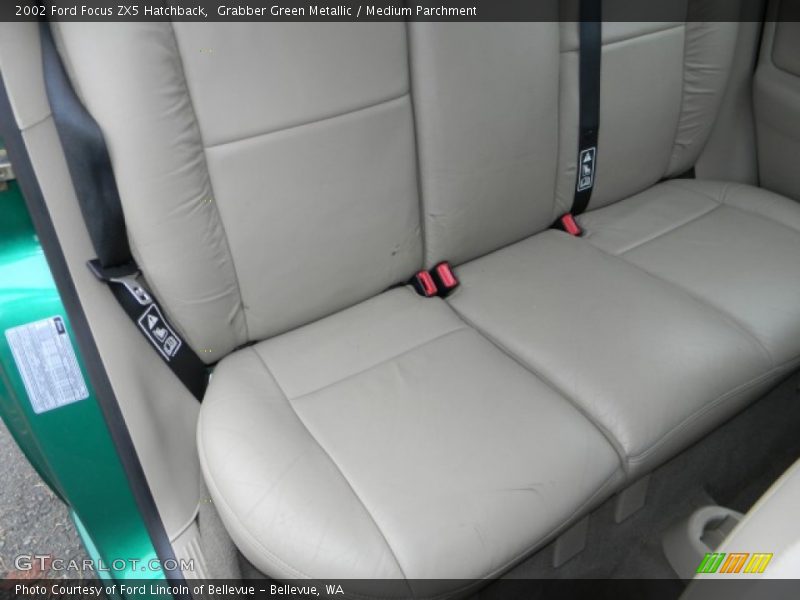 Grabber Green Metallic / Medium Parchment 2002 Ford Focus ZX5 Hatchback