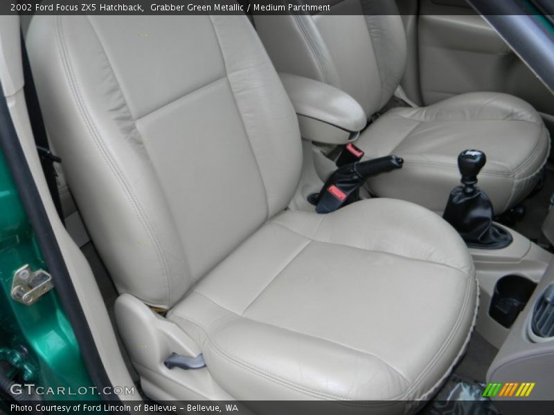 Grabber Green Metallic / Medium Parchment 2002 Ford Focus ZX5 Hatchback