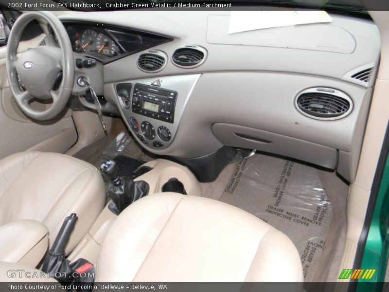 Grabber Green Metallic / Medium Parchment 2002 Ford Focus ZX5 Hatchback