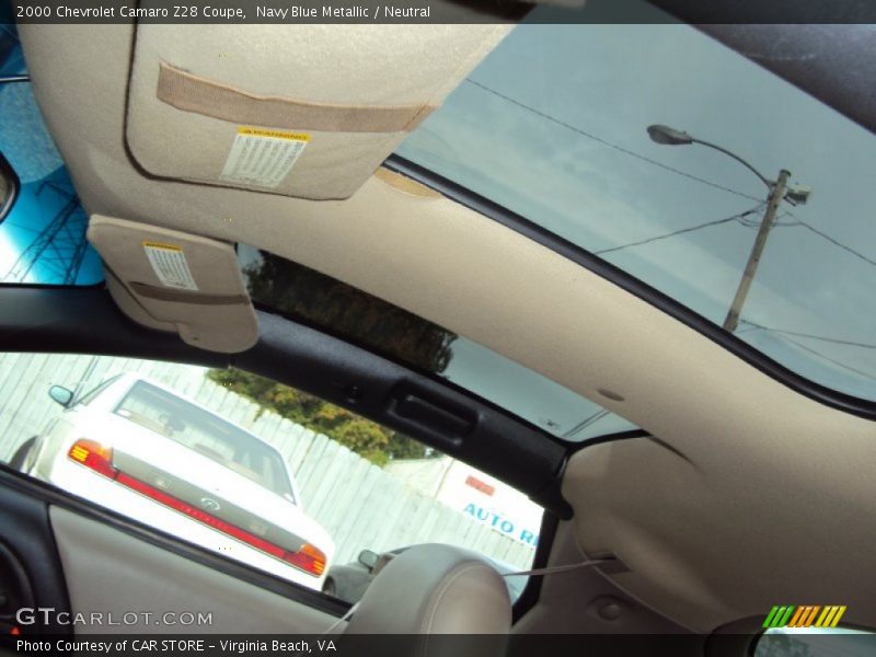 Sunroof of 2000 Camaro Z28 Coupe