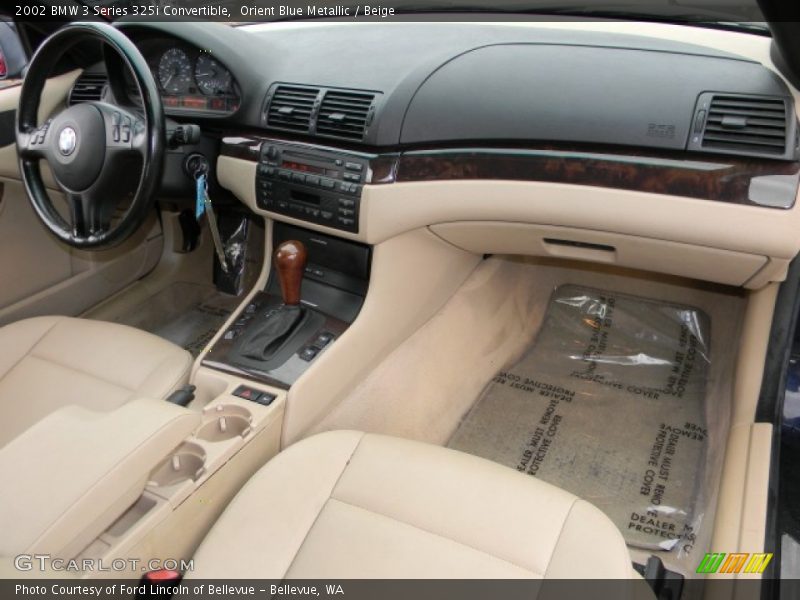 Dashboard of 2002 3 Series 325i Convertible