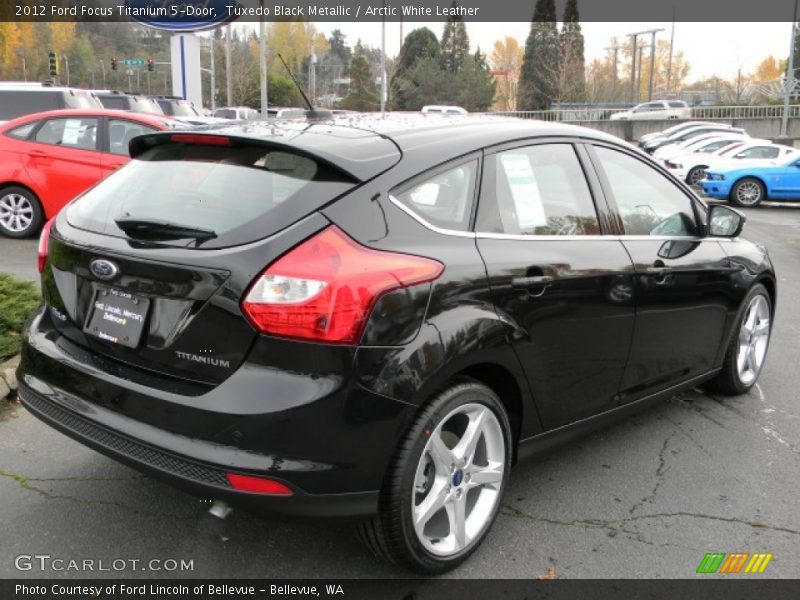 Tuxedo Black Metallic / Arctic White Leather 2012 Ford Focus Titanium 5-Door